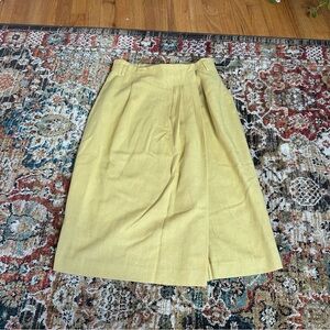 Leslie Faye chartreuses vintage linen skirt with pockets